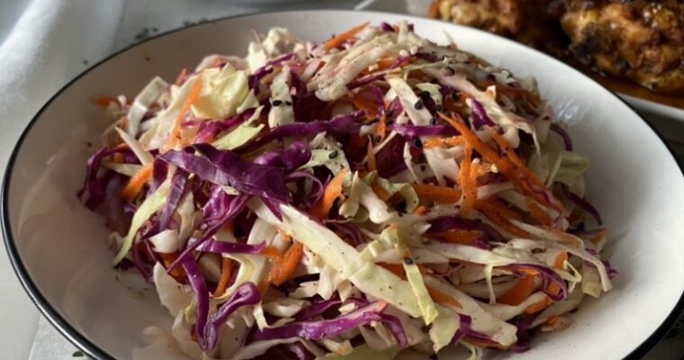 Red and Green Cabbage Coleslaw